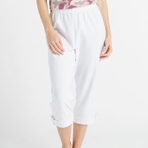 Comfortable stretch knit capris with cuff NWT